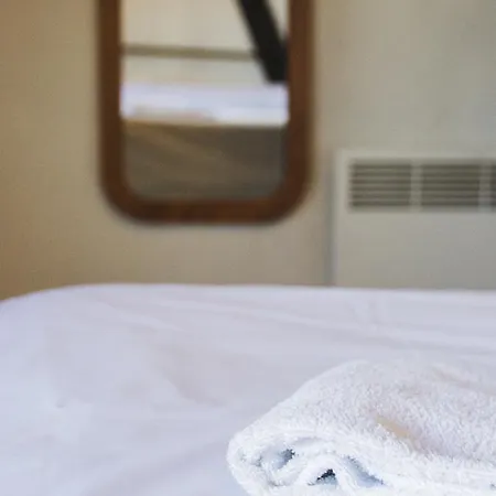 Uus 3 Hostel Parnawa