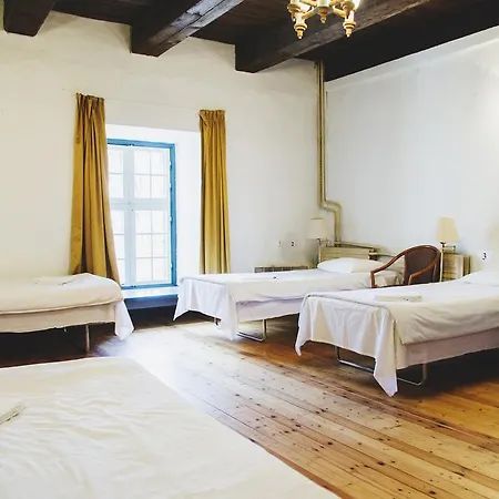 Uus 3 Hostel